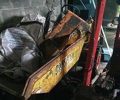 Nissan forklift & terex dumped 3ton