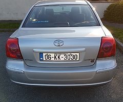 2006 Toyota Avensis saloon