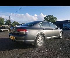 Volkswagen Passat 2015 - Image 7/10