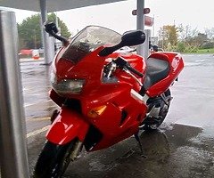 Honda vfr 800 99