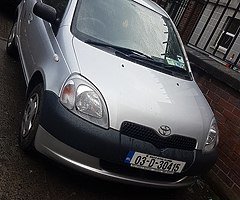 Yaris 2003