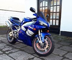 Yamaha r1