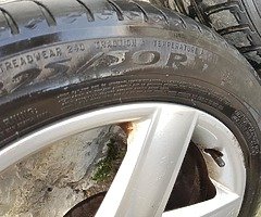 Aluminium rims and tyres