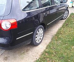 VOLKSWAGEN PASAT