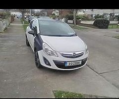 Opel corsa 1.2 2011 special edition