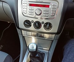 Ford Focus 1.6 Diesel 2010 - Image 6/8