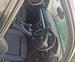 2010 BMW Series 1 - Image 4/10