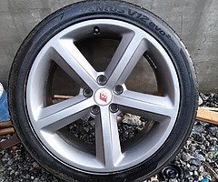 Alloy wheels with tires R18