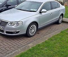 Volkswagen Passat - Image 1/3