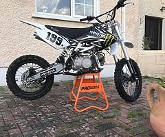 Dirt bike (140cc)