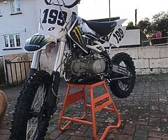 Dirt bike (140cc)