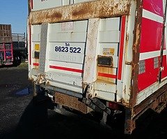 07 Iveco Eurocargo Box with 2T Tailift