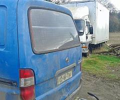 Clean Toyato hiace van - Image 1/3