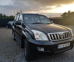 Toyota Land Cruiser crew cab or passenger