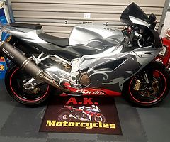 2005 APRILIA RSV1000R *ONLY 5000 MILES *