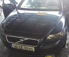 For sales. VOLVO S40