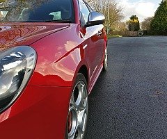 Alfa Romeo Giulietta Quadrifoglio/cloverleaf - Image 4/8