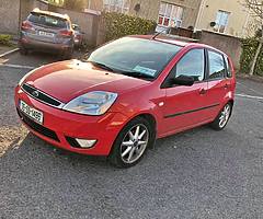 Ford Fiesta zetec 1.2 petrol NCT 12/19 Tax 04/19 - Image 1/7