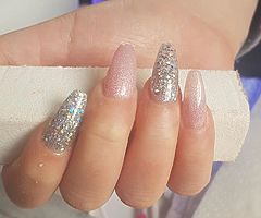 Acrylic nails - Image 2/5