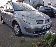 Renault Scenic 5 seater 1.4