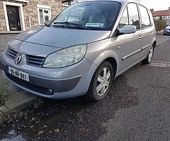 Renault Scenic 5 seater 1.4