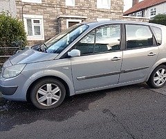 Renault Scenic 5 seater 1.4