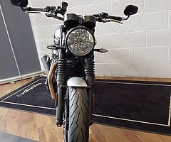 2019 Triumph Speed Twin 1200 - Image 4/8