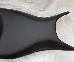 BMW F800 ST comfort seat. - Image 3/7