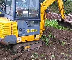 Nice tidy jcb digger 2ton