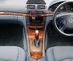 MERCEDES E200 AUTO / NCT & TAX - Image 10/10