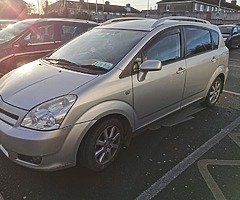 06 Toyota verso