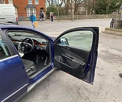 2006 VOLKSWAGEN PASSAT - Image 8/10