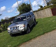 Nissan navara crewcab