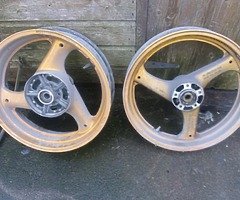 B6 wheels good shape - Image 1/2