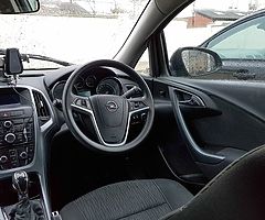 Opel Astra 1.7CDTi SportTourer 2013 - Image 6/10