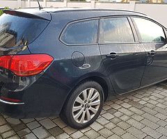 Opel Astra 1.7CDTi SportTourer 2013 - Image 9/10