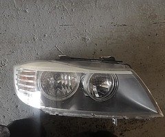 2010 BMW E90 headlamp E91 RHS