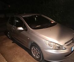 Peugeot 307 2.0 hdi hatchback 2005 year