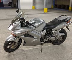 Honda VFR 800 Vtec