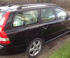 06 Volvo V50 1.8 Petrol no NCT no Tax - Image 4/8