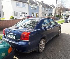 2003 toyota avensis