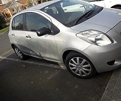 Yaris 2007 - Image 2/9