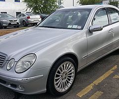 Mercedes-Benz E-Class - Image 4/8