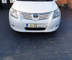 Toyota avensis 2011