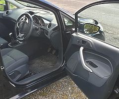 Ford fiesta 1.4 TDCI zetec 2010 - Image 5/7