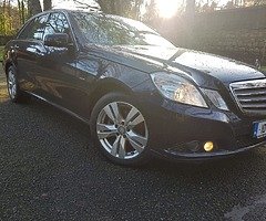 2010 Mercedes E200 - Image 4/4