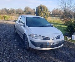 08 Renault megane