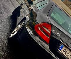 Mercedes E220 2.2CDI￼