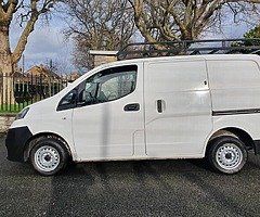 2013 nissan nv 200 1.5 d