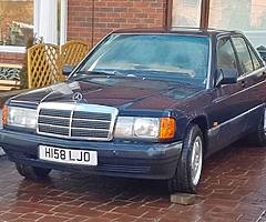 Merc 190 e 2l petrol - Image 1/10